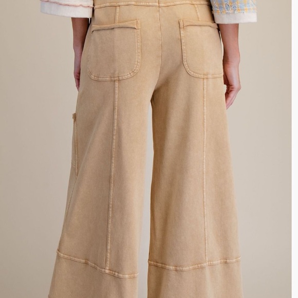 79 💕Easel Women's Tan Wide-Leg Cargo Pants - Picture 5 of 6